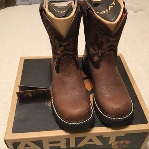 Ariat Western Riding Boots. Size 5.5B